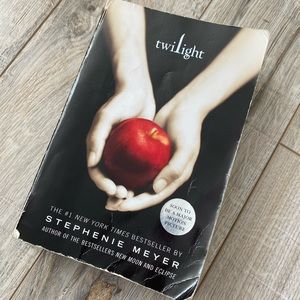 Book - Twilight - By Stephenie Meyer
